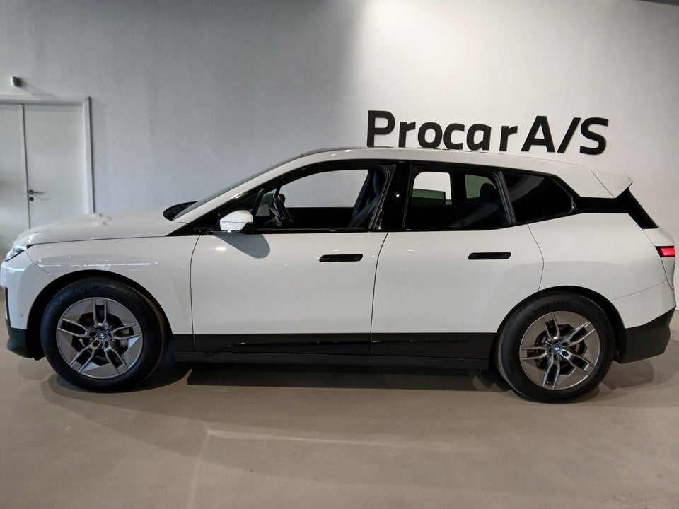 BMW iX xDrive40 Fully Charged 5d