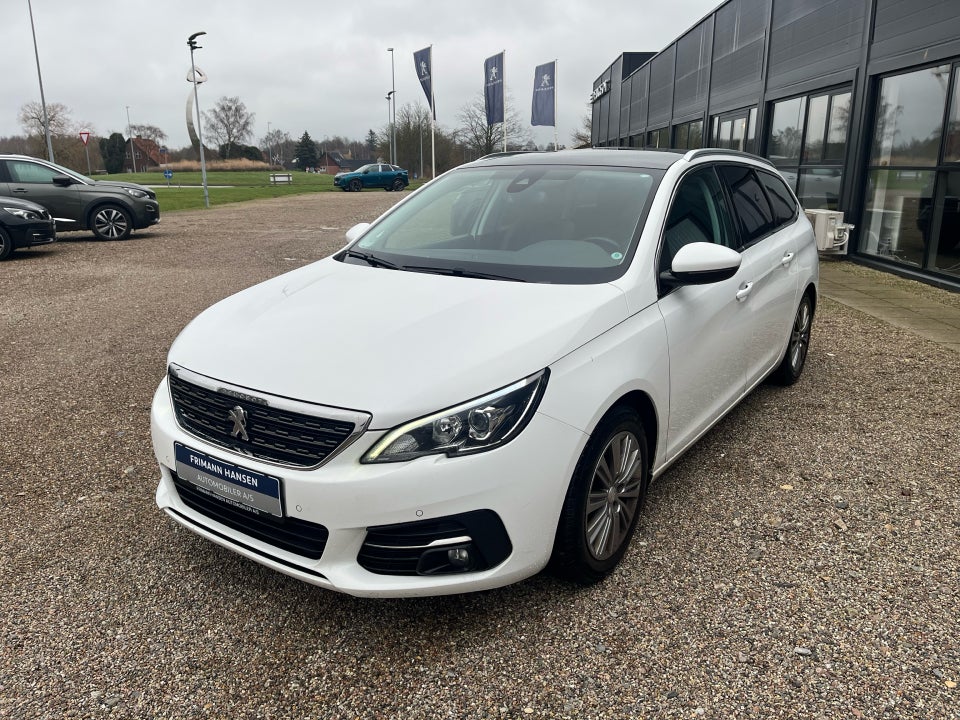 Peugeot 308 1,6 BlueHDi 120 Selection Sky SW 5d