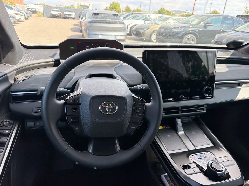 Toyota C-HR+ 77 Active 5d