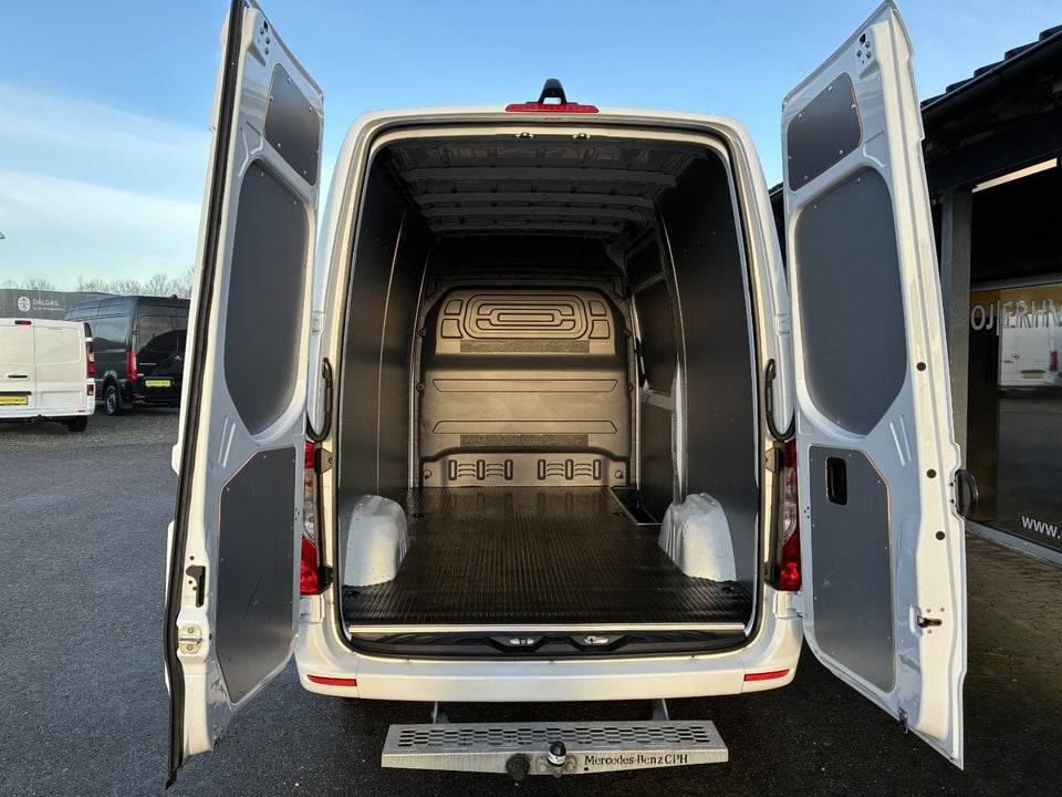 Mercedes Sprinter 317 2,0 CDi A2 Kassevogn aut. RWD