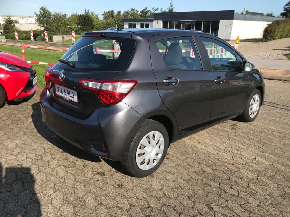 Toyota Yaris 1,0 VVT-i T2 5d