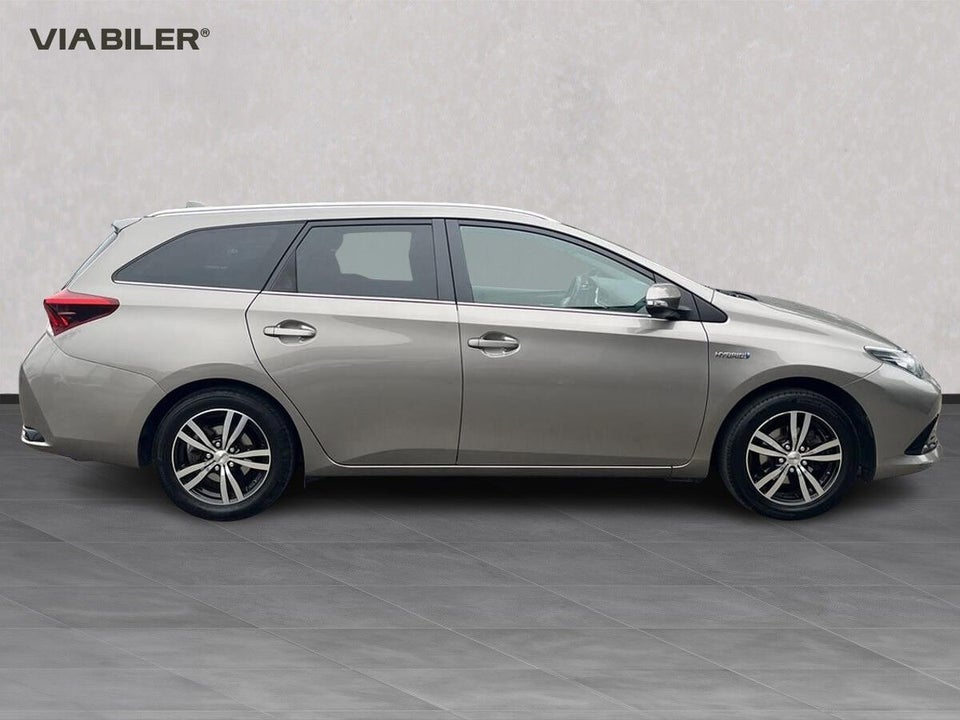 Toyota Auris 1,8 Hybrid H2 Comfort Touring Sports CVT 5d