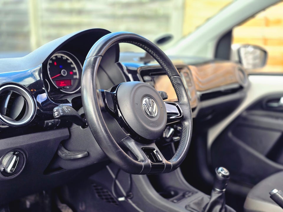 VW Up! 1,0 75 High Up! BMT 5d