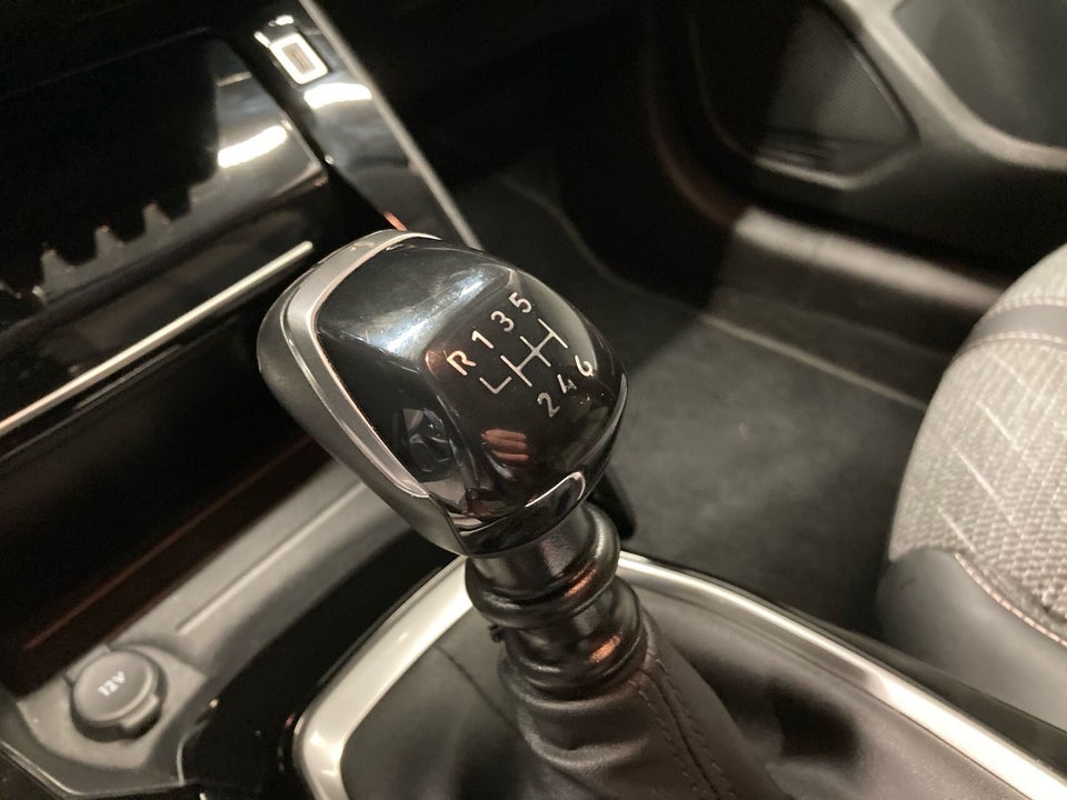 Peugeot 208 1,2 PureTech 100 Allure 5d