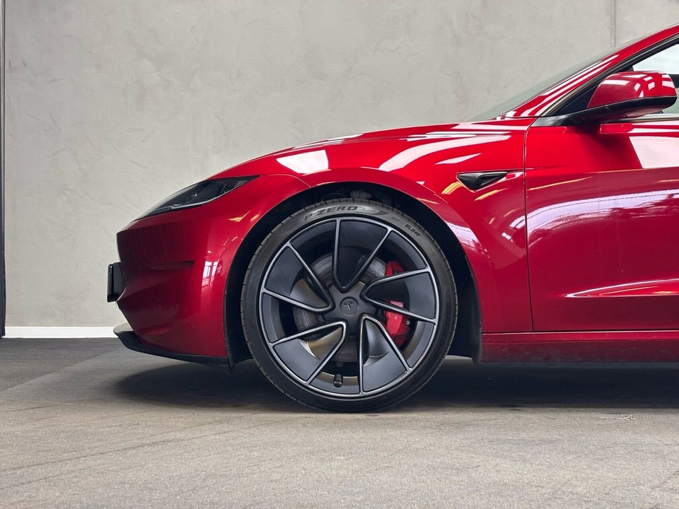 Tesla Model 3 Performance AWD 4d