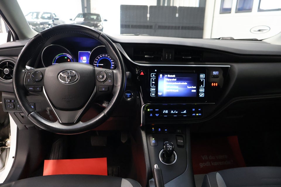 Toyota Auris 1,8 Hybrid H2 Comfort CVT 5d