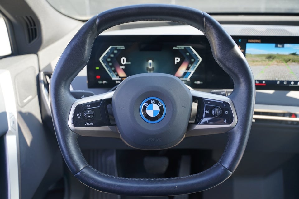 BMW iX xDrive40 Fully Charged Sport 5d
