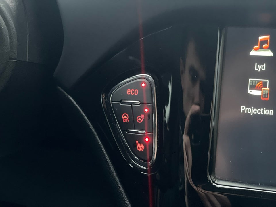 Opel Corsa 1,4 16V Impress 5d