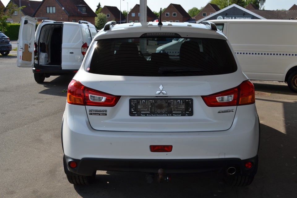 Mitsubishi ASX 1,6 Invite 5d