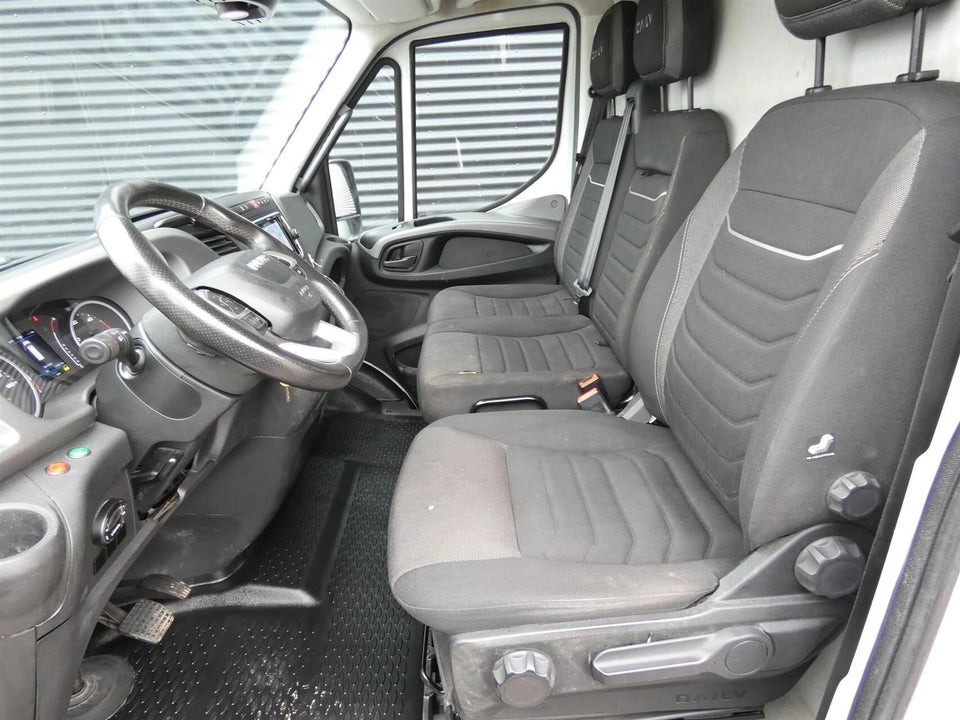 Iveco Daily 3,0 35S18 12m³ Van AG8