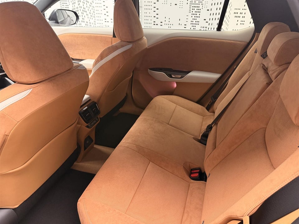 Lexus RZ500e 77 Luxury AWD 5d