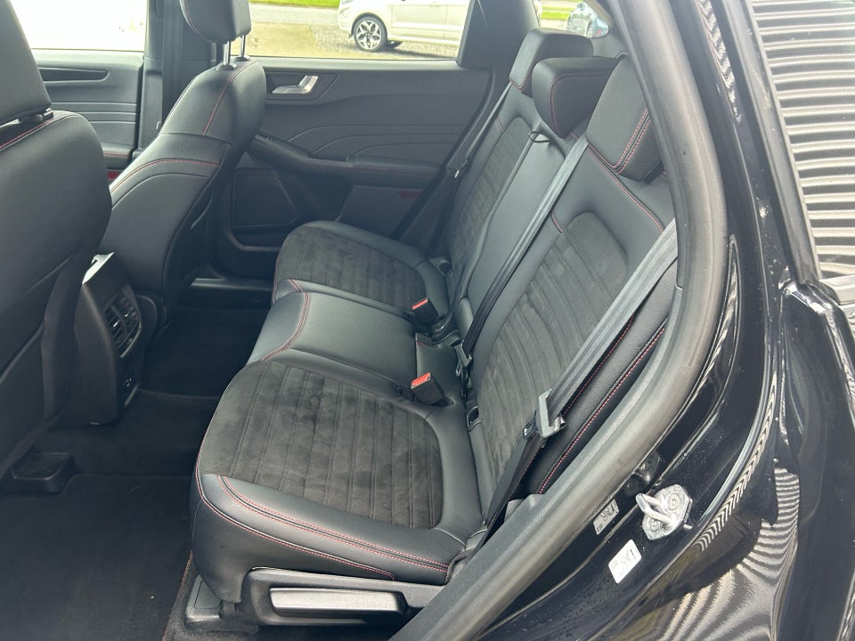 Ford Kuga 2,5 PHEV ST-Line X CVT 5d