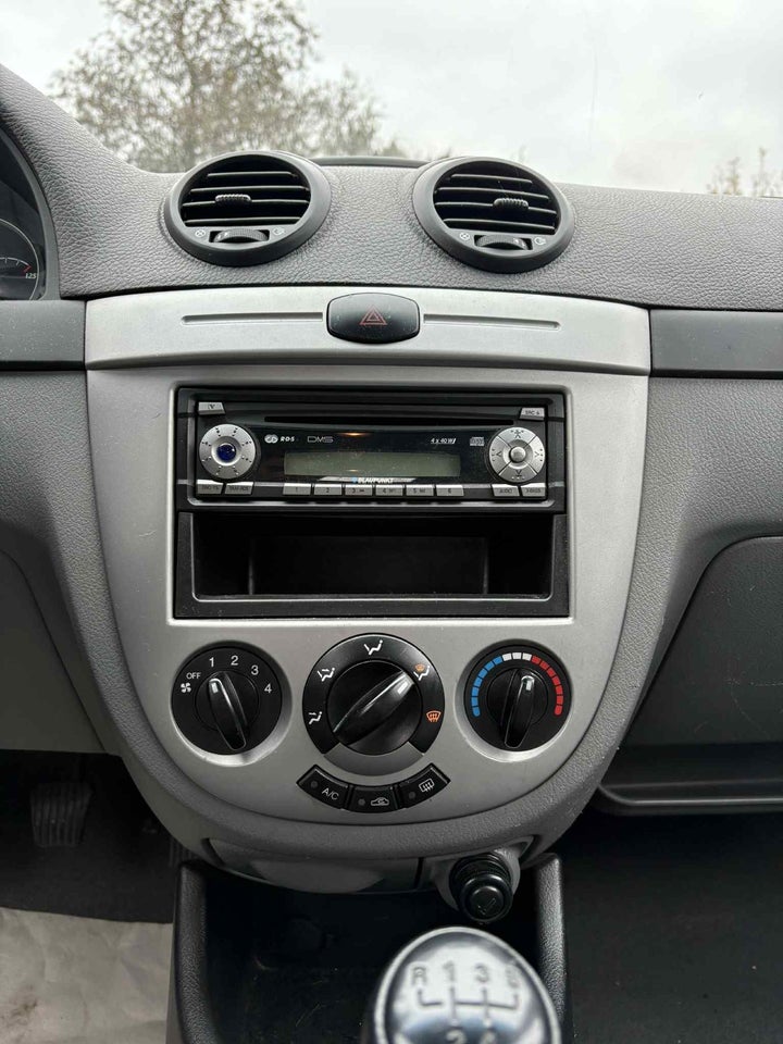 Daewoo Nubira 1,6 SX 4d