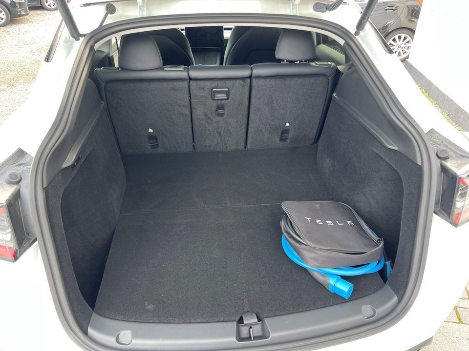 Tesla Model Y Long Range RWD 5d