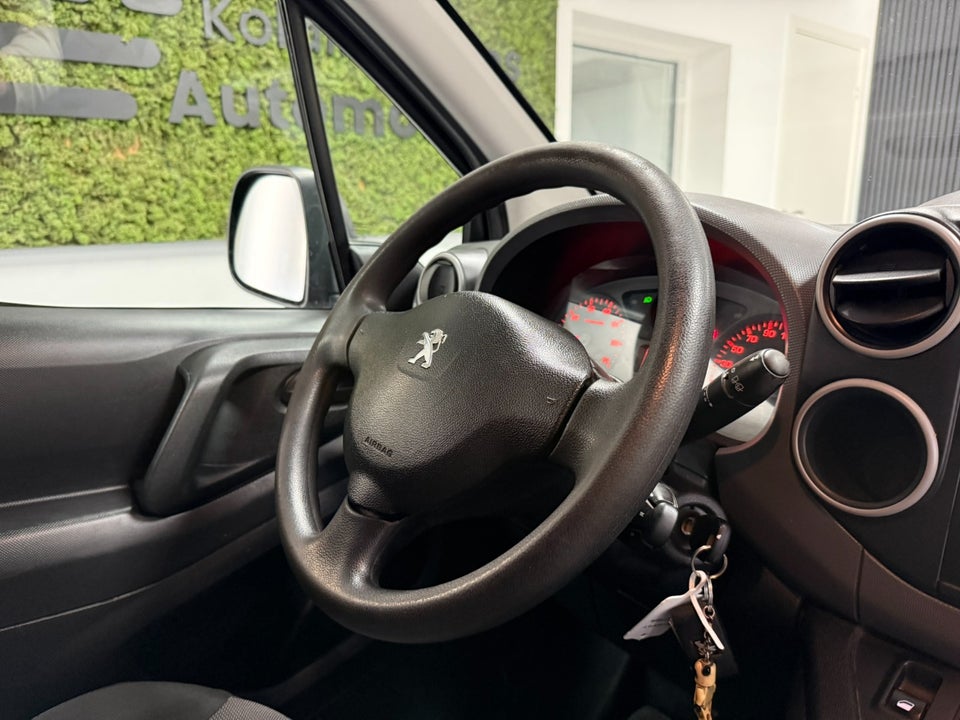 Peugeot Partner 1,6 BlueHDi 100 L1 Flex Van 5d