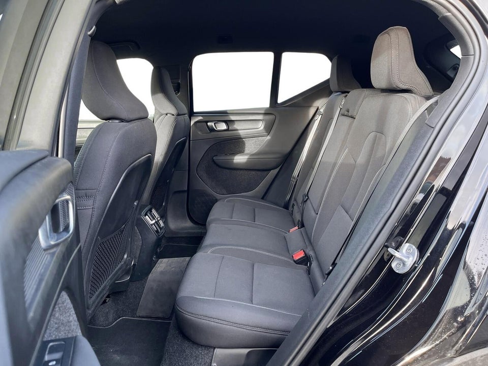 Volvo XC40 ReCharge Extended Range Plus 5d