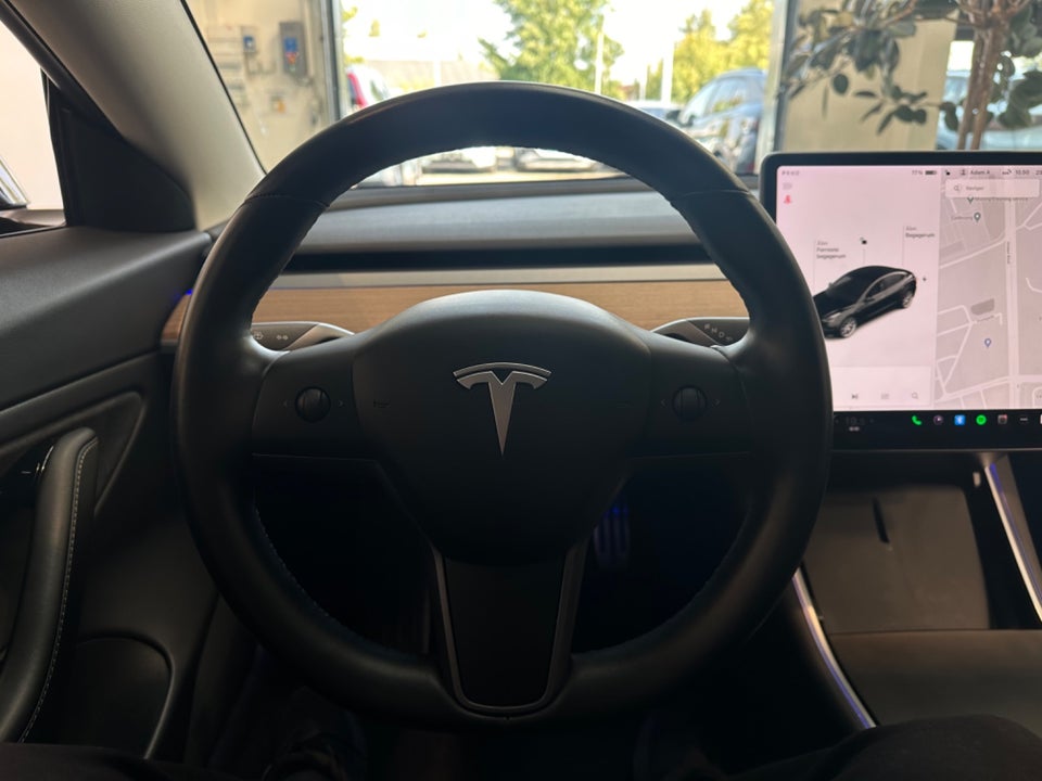 Tesla Model 3 Long Range AWD 4d