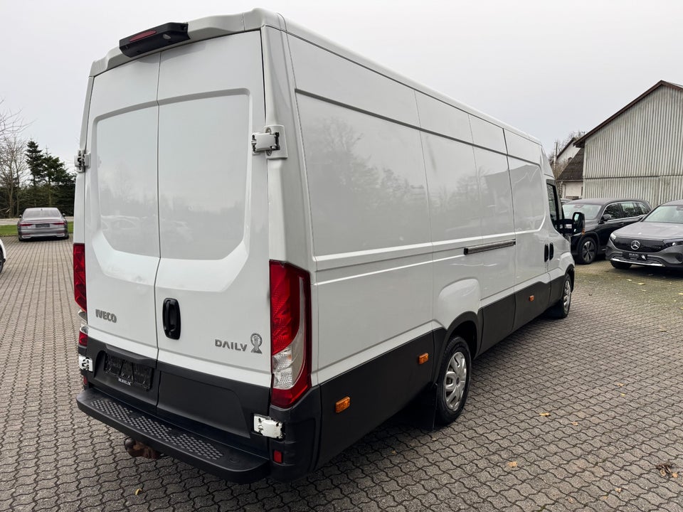 Iveco Daily 3,0 35S17 16m³ Van