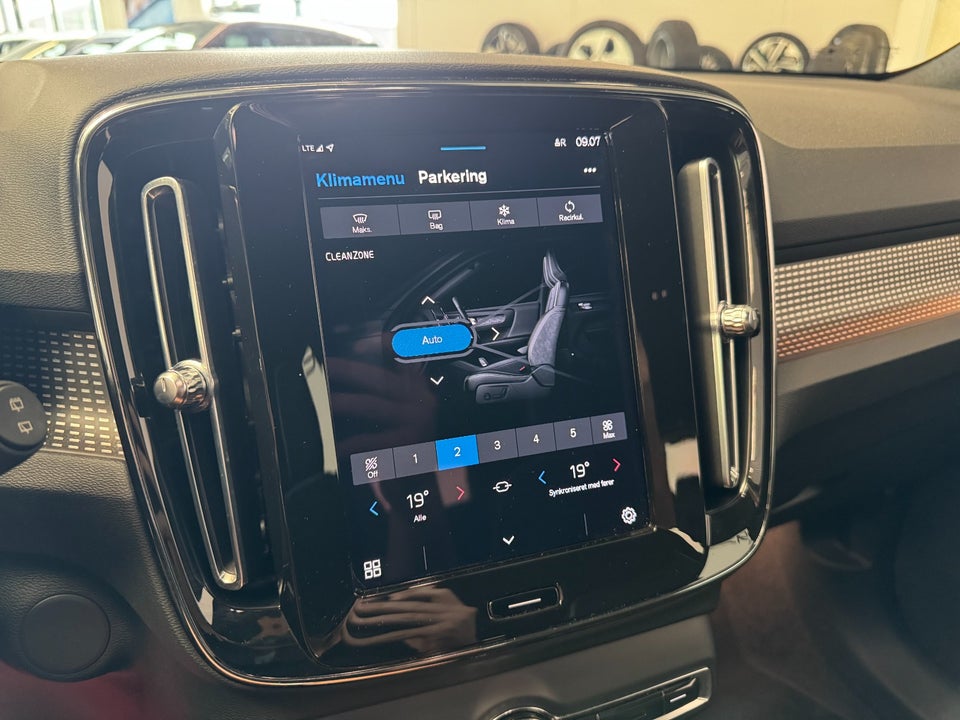 Volvo XC40 P8 ReCharge Twin R-Design 5d