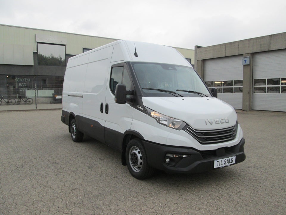 Iveco Daily 2,3 35S14 12m³ Van