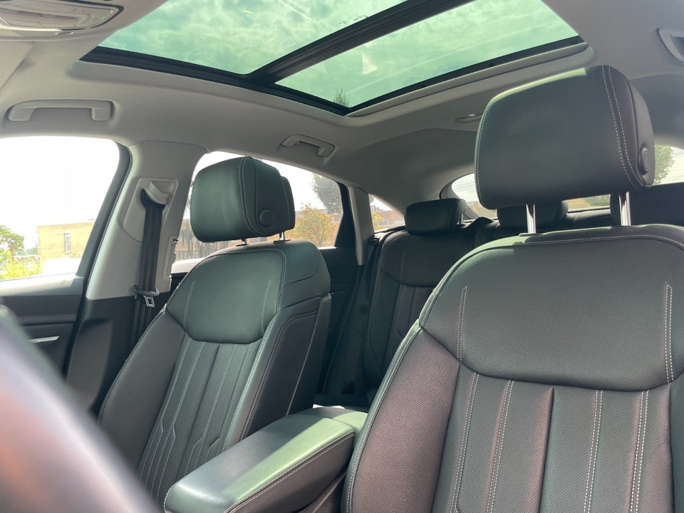 Audi Q8 e-tron 55 S-line Sportback quattro 5d