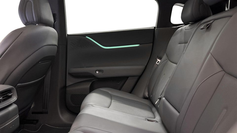 Xpeng G6 Performance 5d