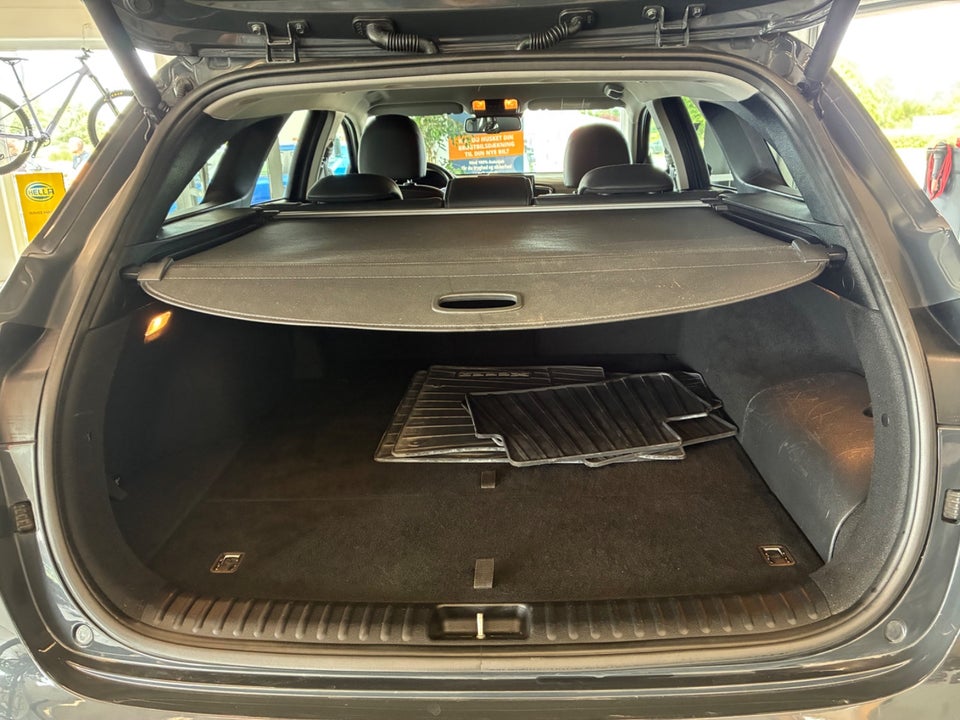 Kia Ceed 1,6 PHEV Upgrade Premium SW DCT 5d