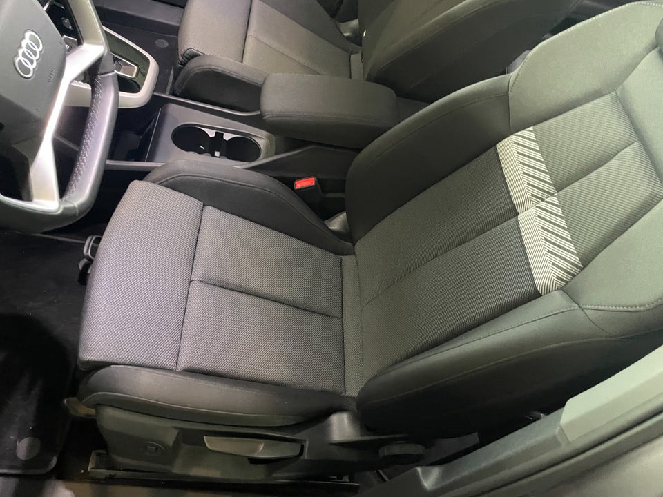 Audi Q4 e-tron 45 Progress 5d