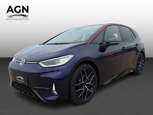 VW ID.3, modelår 2026, 14,000 km