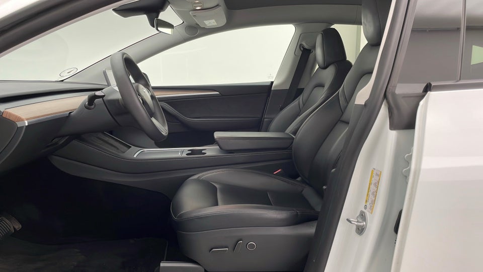 Tesla Model Y Long Range AWD 5d