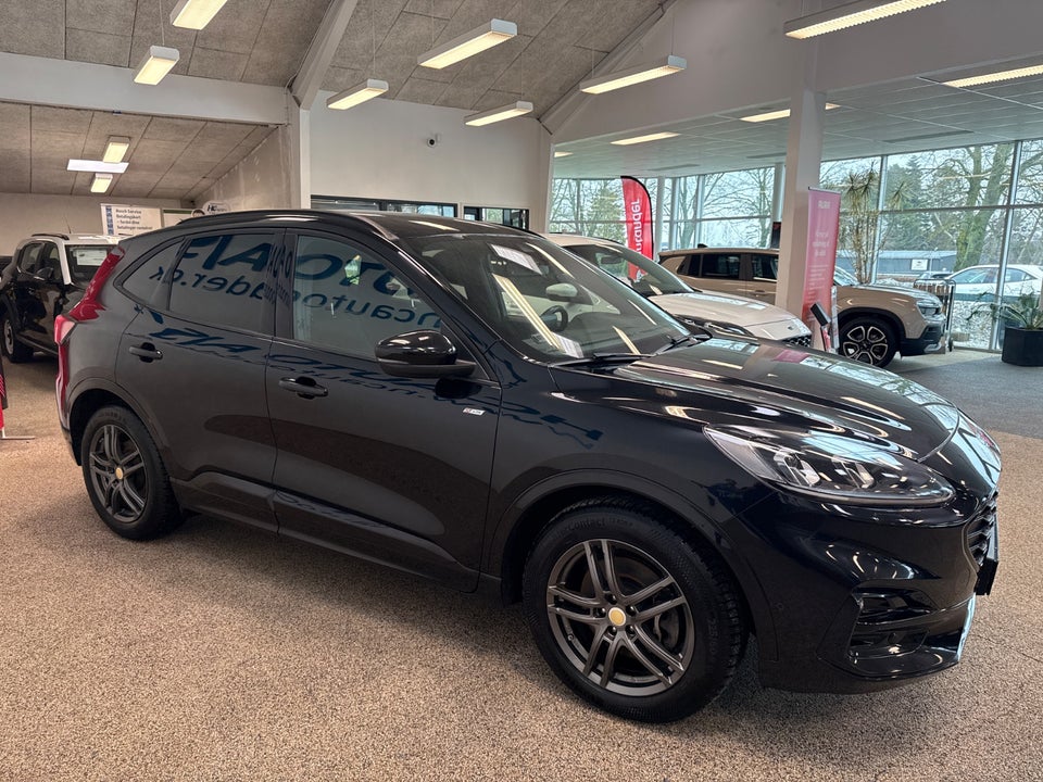 Ford Kuga 2,5 PHEV ST-Line CVT 5d