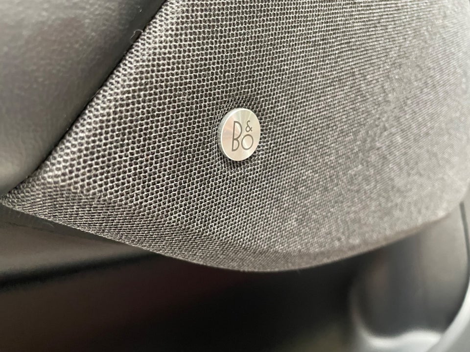 Ford Mustang Mach-E 98 Premium Extended Range 5d