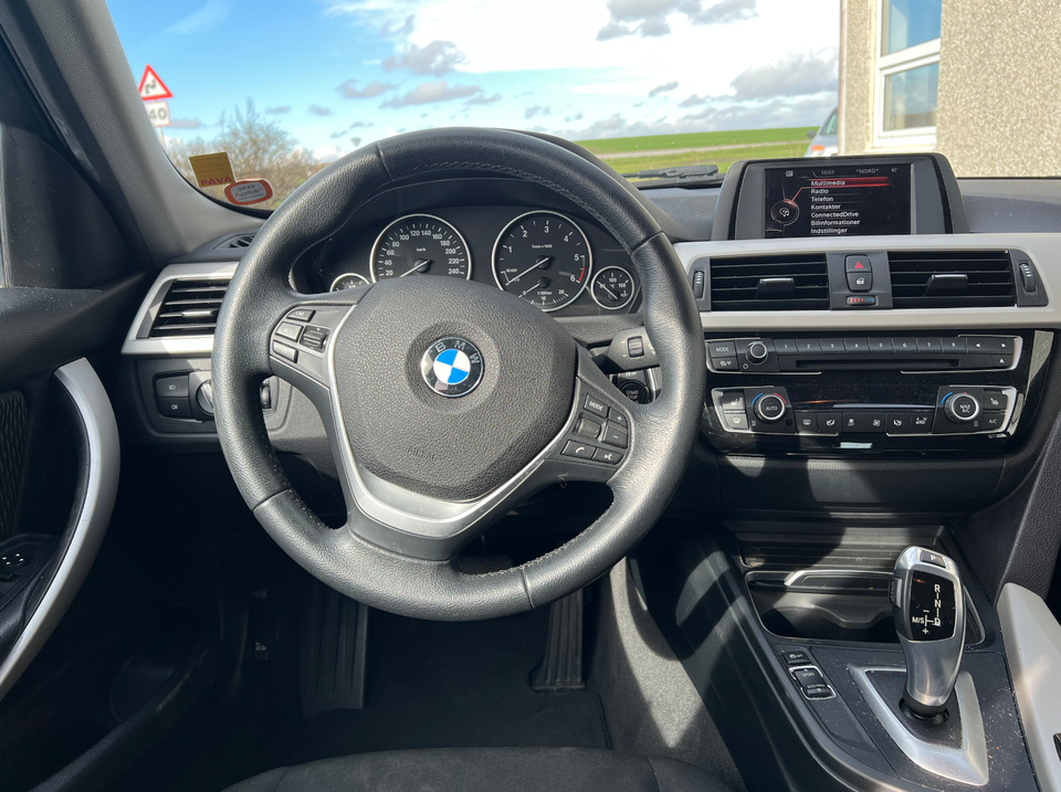 BMW 320d 2,0  4d