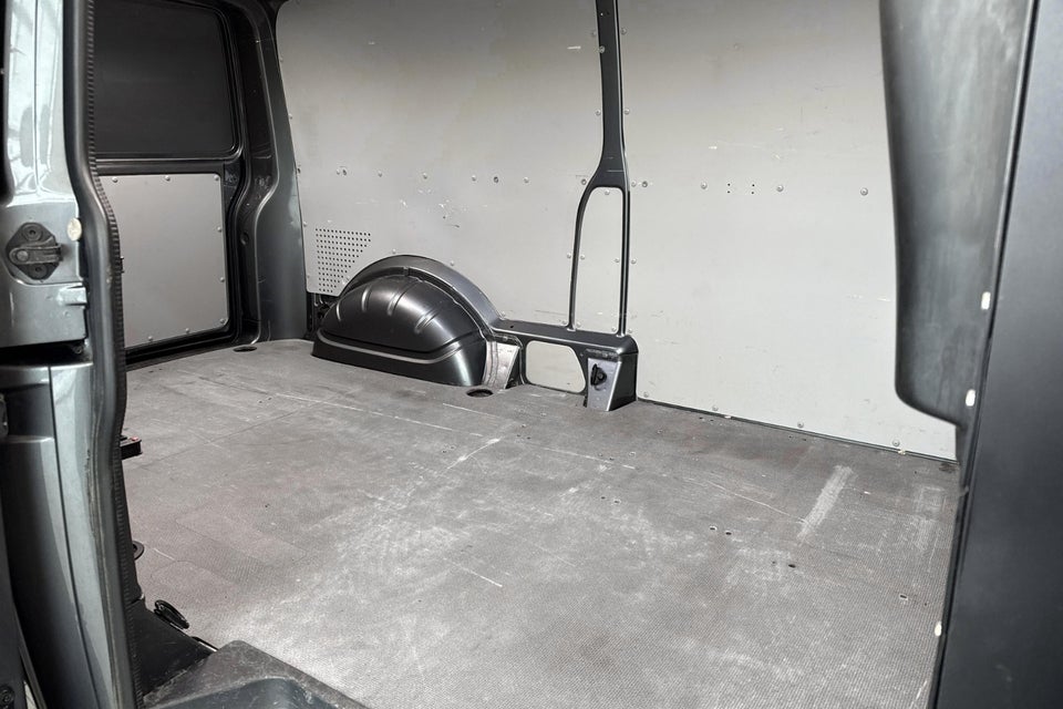 VW Transporter 2,0 TDi 150 Kassevogn DSG lang