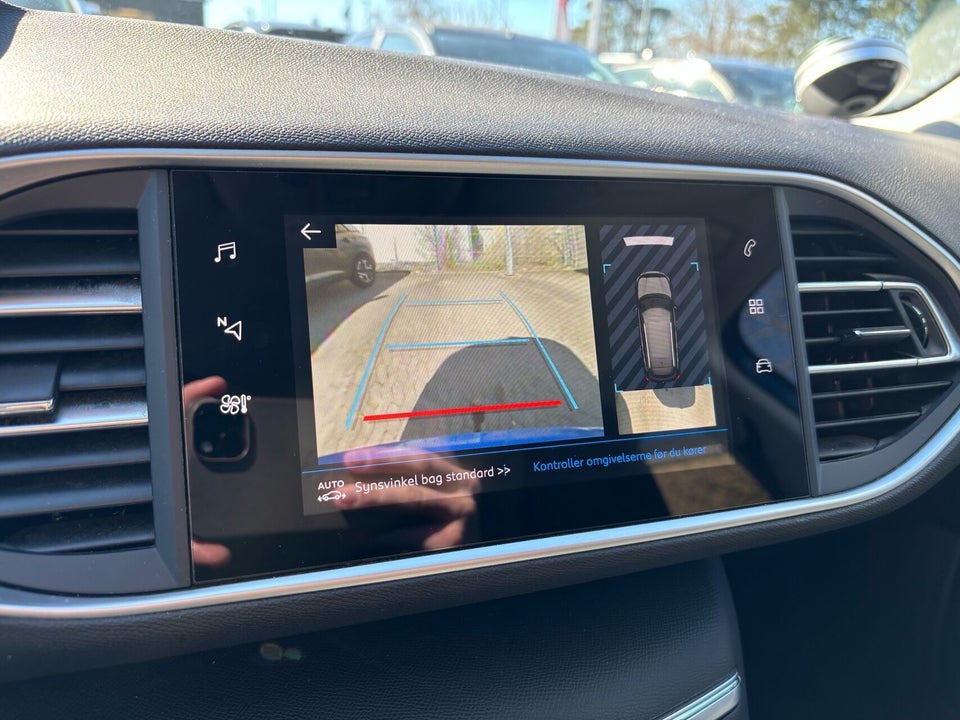 Peugeot 308 1,6 BlueHDi 120 Allure Sky SW EAT6 5d