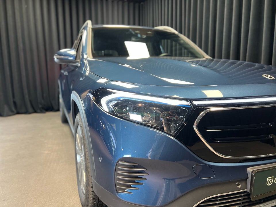 Mercedes EQB250+ Progressive 5d