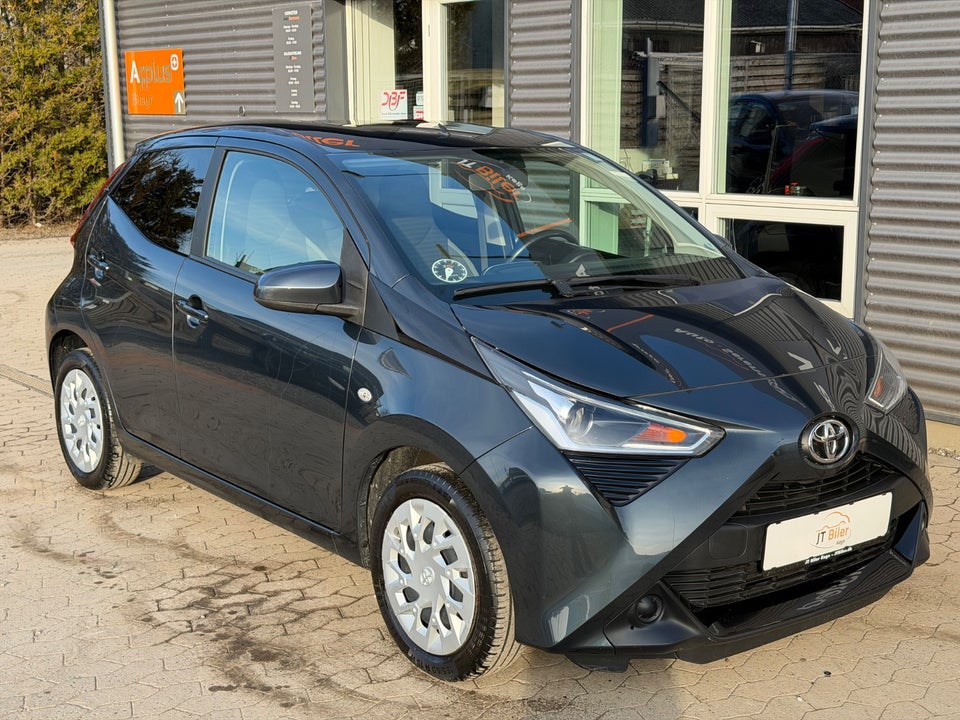 Toyota Aygo 1,0 VVT-i x-pression 5d