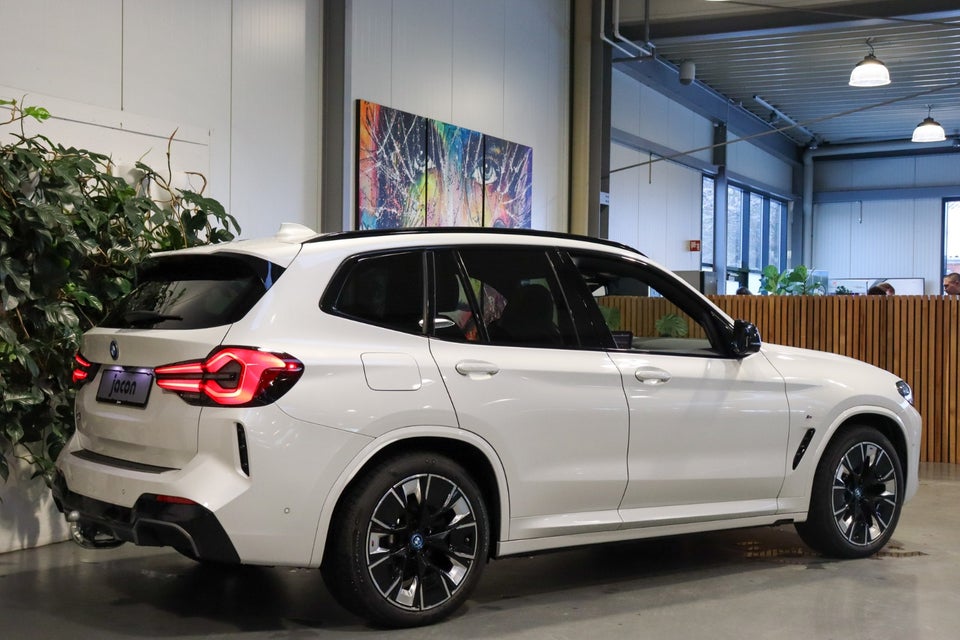 BMW iX3 Charged Plus 5d