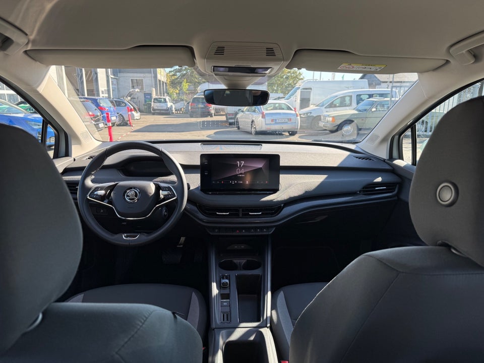 Skoda Enyaq 50 iV Loft 5d