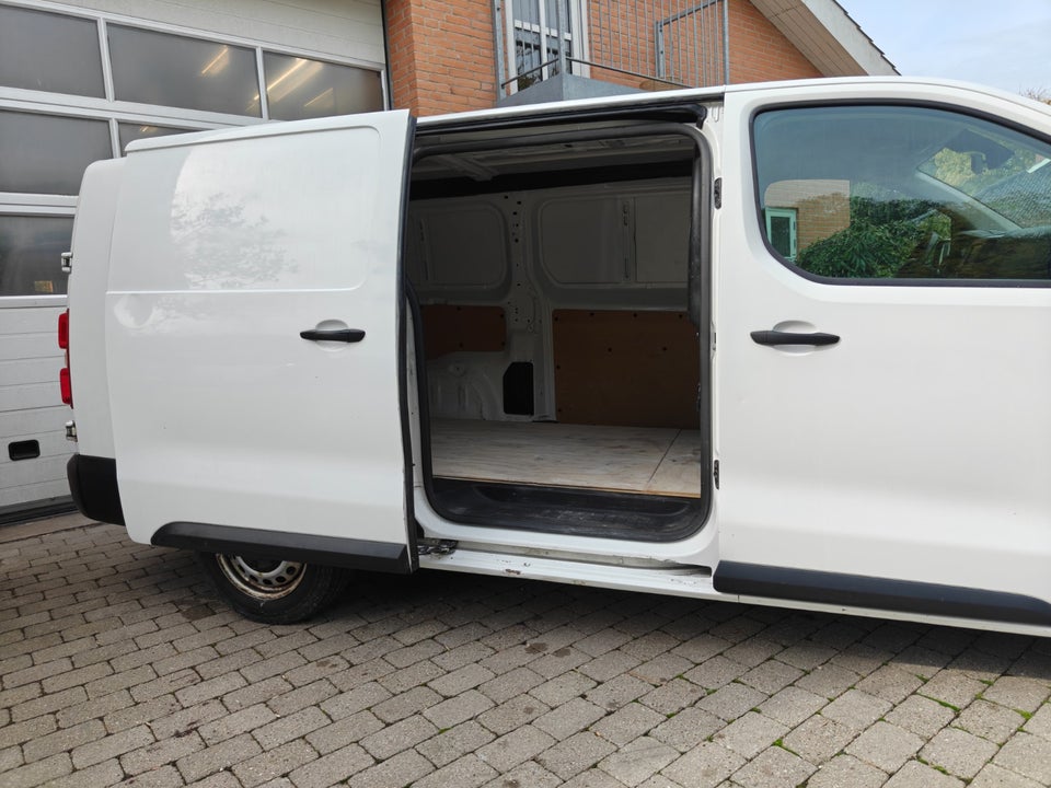 Toyota ProAce 2,0 D 120 Long Comfort 5d