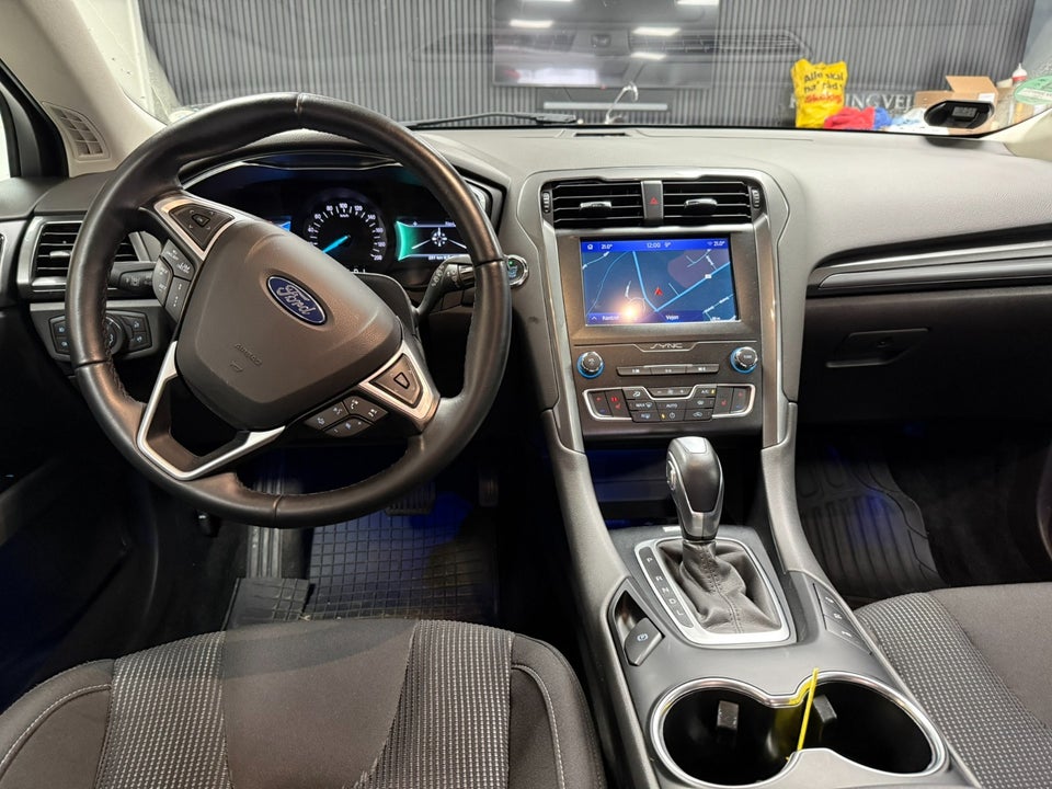 Ford Mondeo 2,0 HEV Titanium stc. CVT 5d