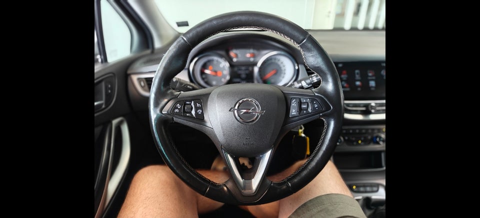 Opel Astra 1,6 CDTi 136 Enjoy Sports Tourer 5d
