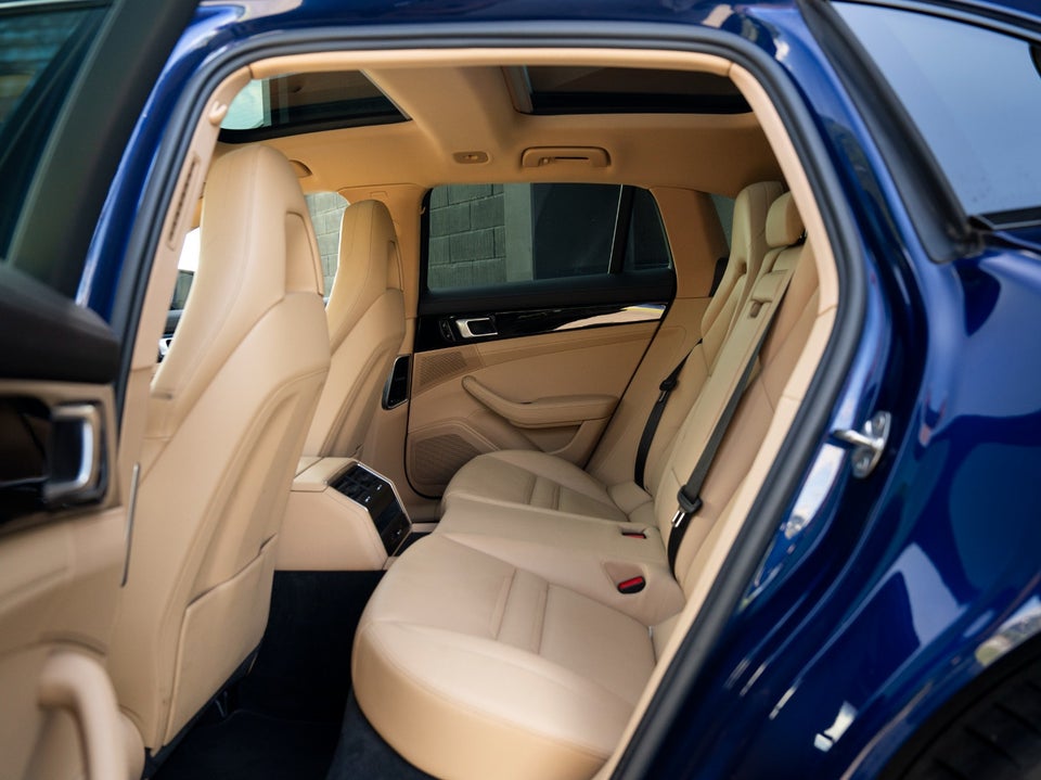 Porsche Panamera 4 2,9 E-Hybrid Sport Turismo PDK 5d