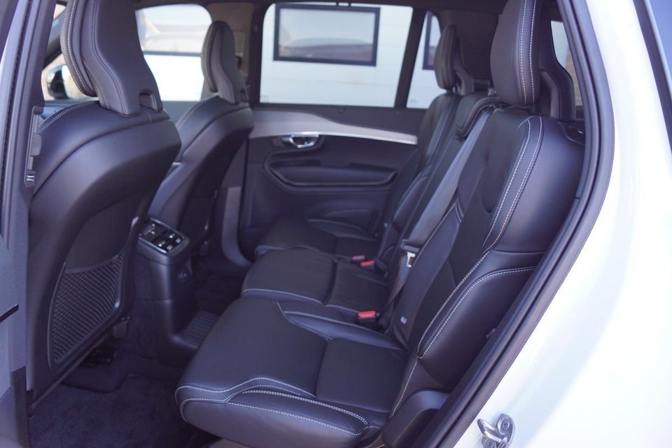Volvo XC90 2,0 T8 ReCharge R-Design aut. AWD 7prs 5d