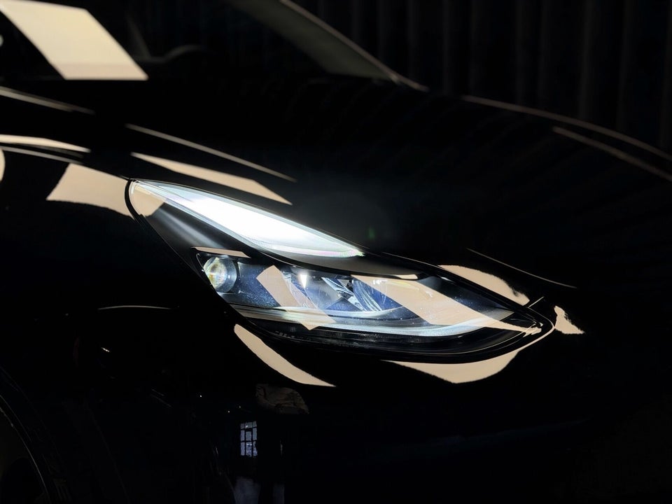 Tesla Model Y Performance AWD 5d
