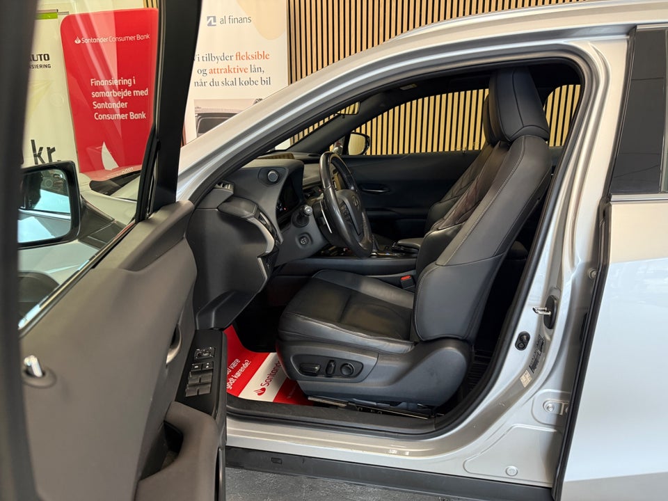 Lexus UX300e Premium 5d