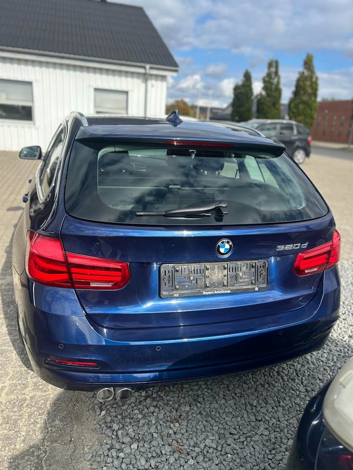 BMW 320d 2,0 Touring Connected aut. 5d