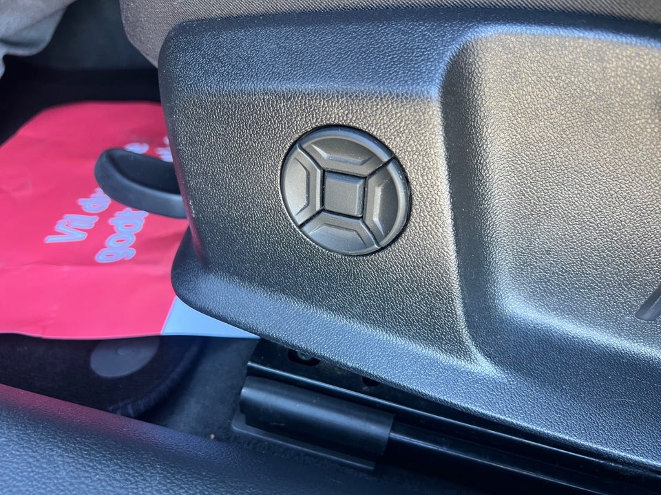 Audi A6 40 TDi S-tr. 4d