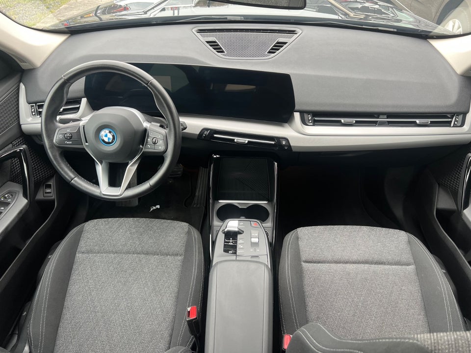 BMW iX1 xDrive30 Fully Charged 5d