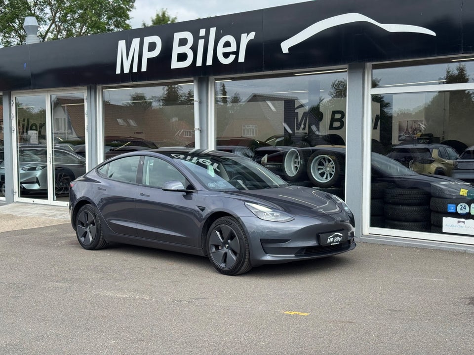 Tesla Model 3 Standard Range+ RWD 4d